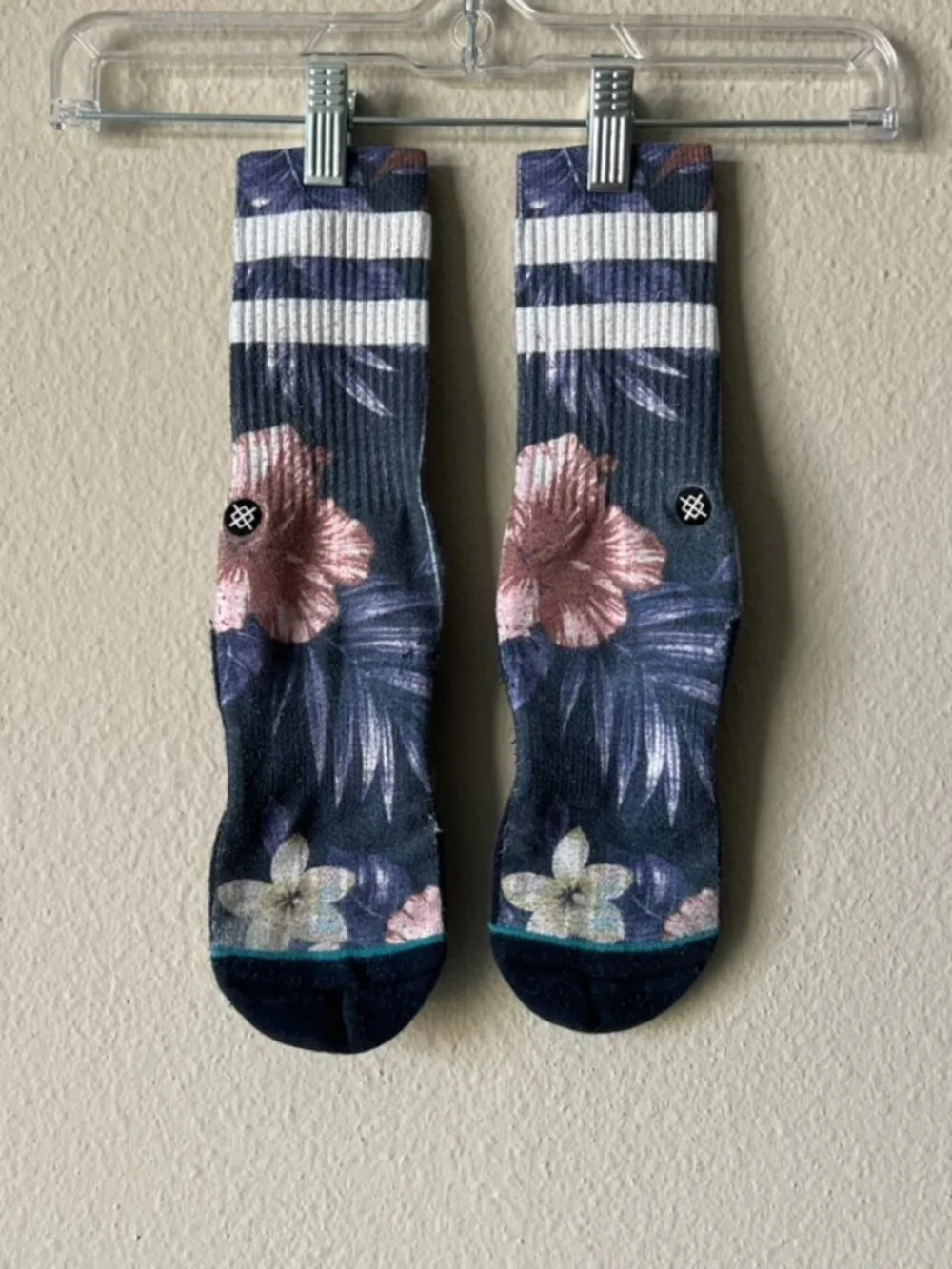STANCE Navy Tropical Plumeria Floral Striped Crew Socks Size Large